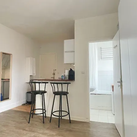 Studio A St Cloud Pres De Paris Saint-Cloud Buitenkant foto